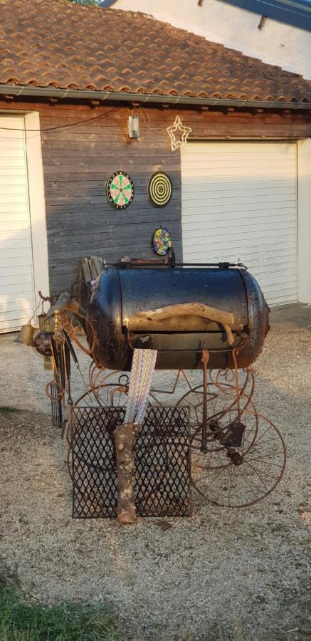 Camping La Petite Houmee Curzay-sur-Vonne Exterior foto
